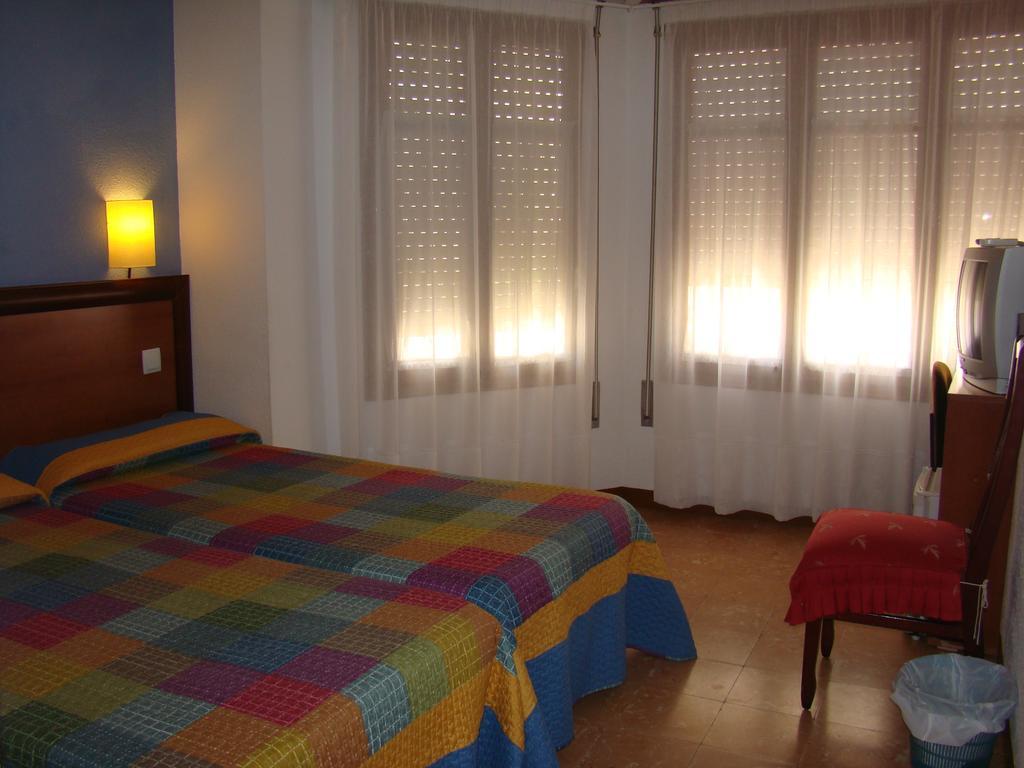 Hostal Platja Cambrils Værelse billede