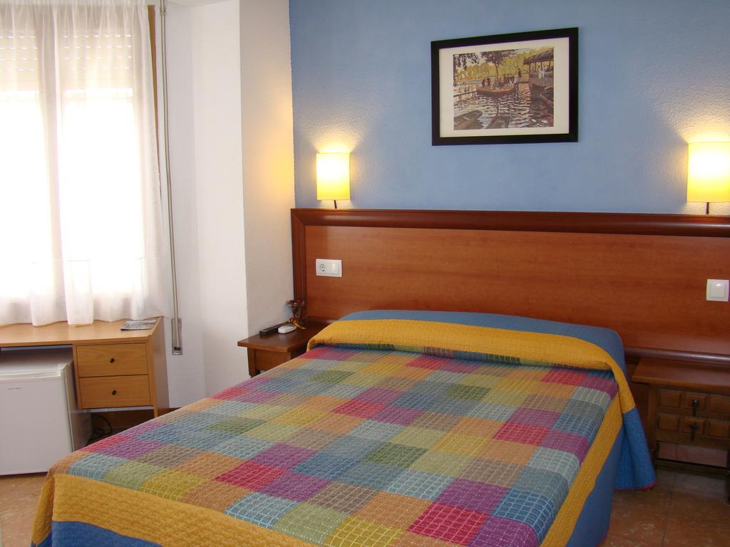 Hostal Platja Cambrils Værelse billede